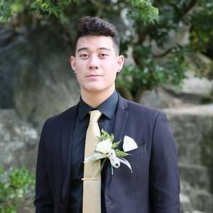 Meet your Posher, Aris